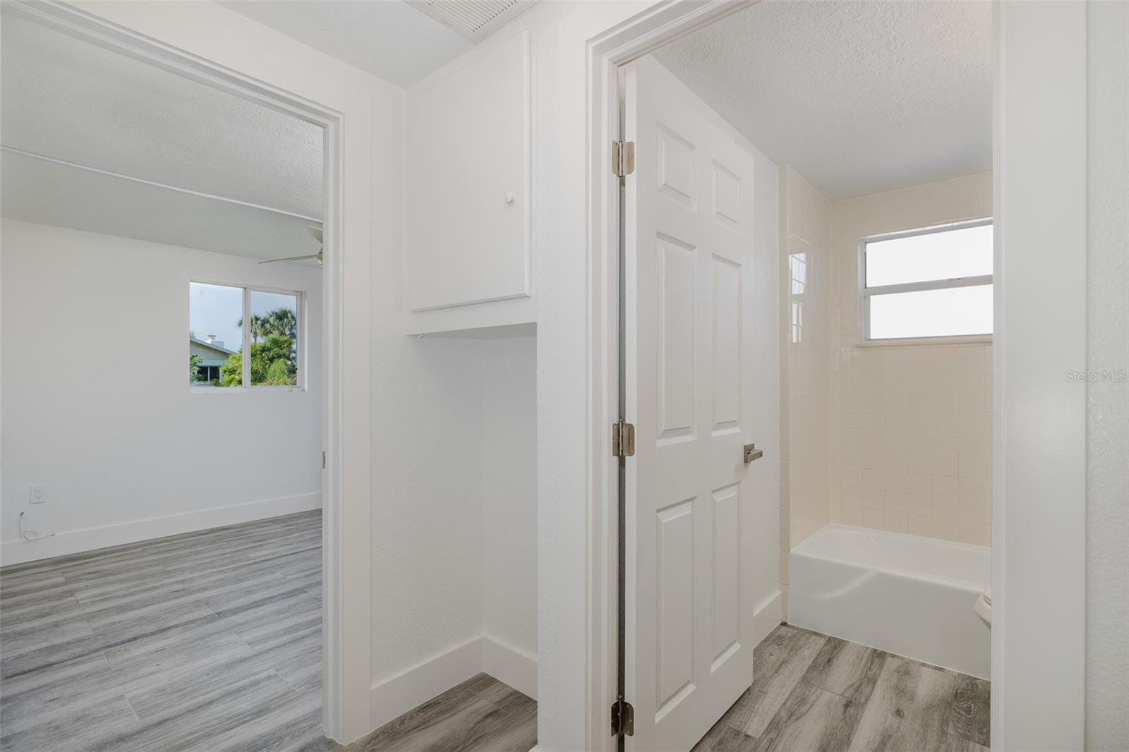 HARBOR ISLES - Residential