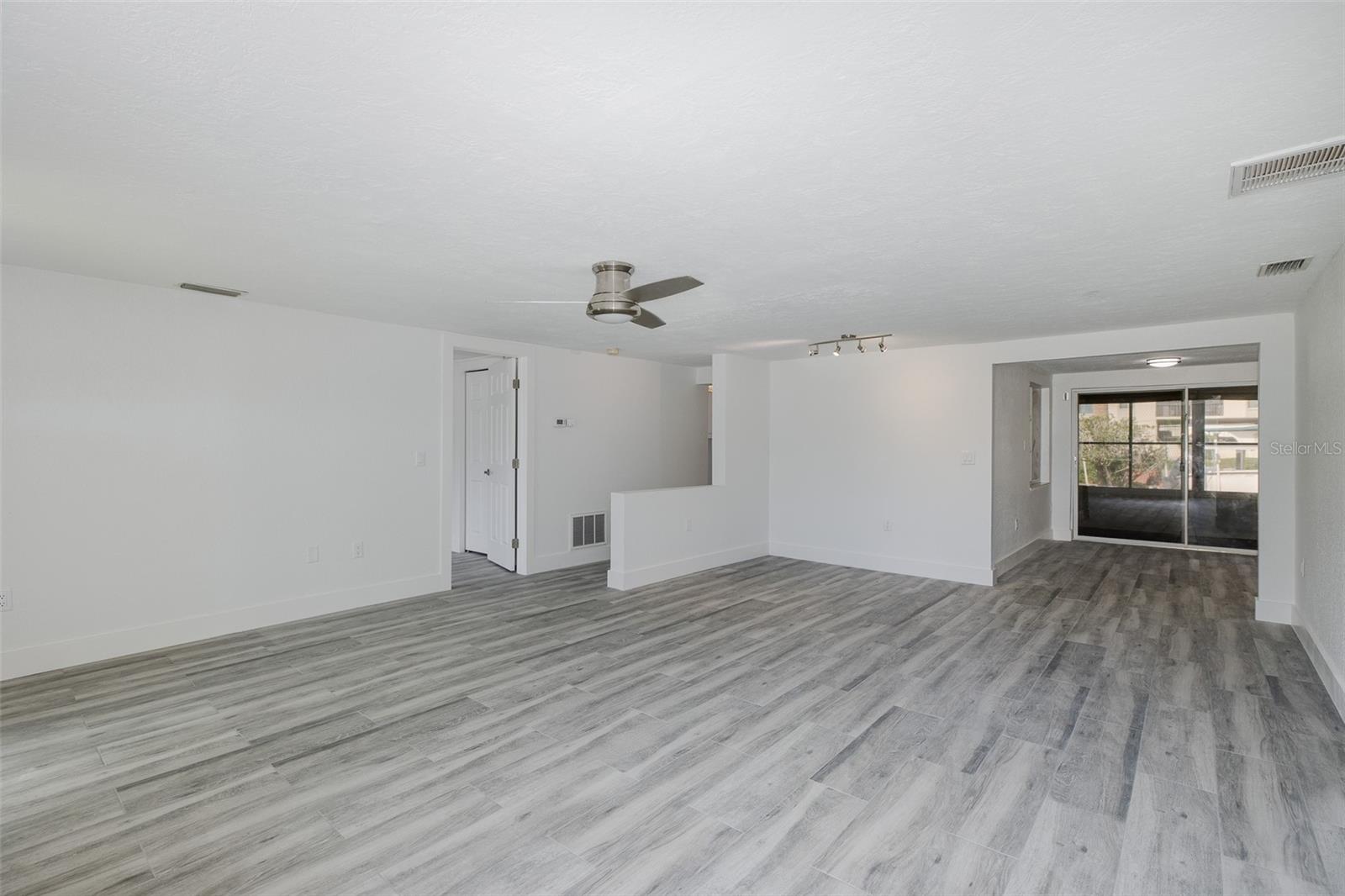 HARBOR ISLES - Residential