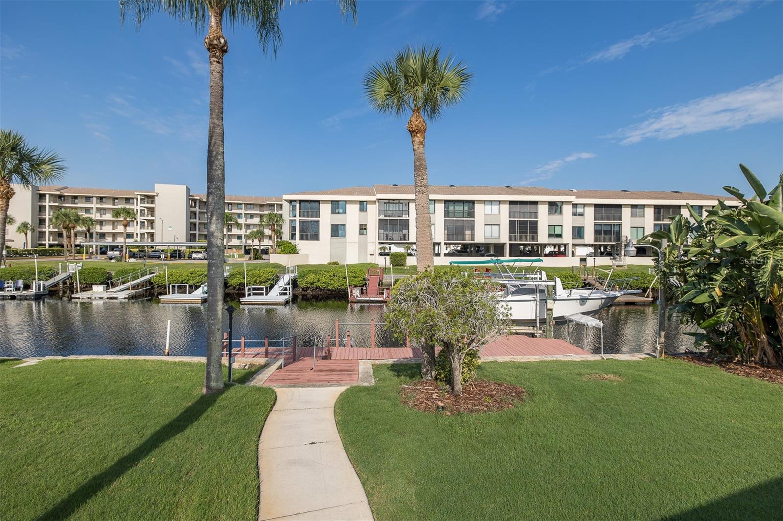 HARBOR ISLES - Residential