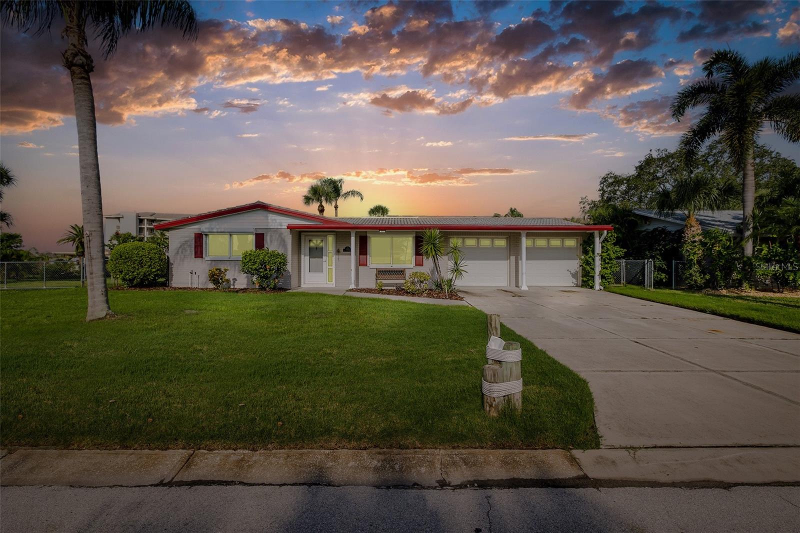 HARBOR ISLES - Residential