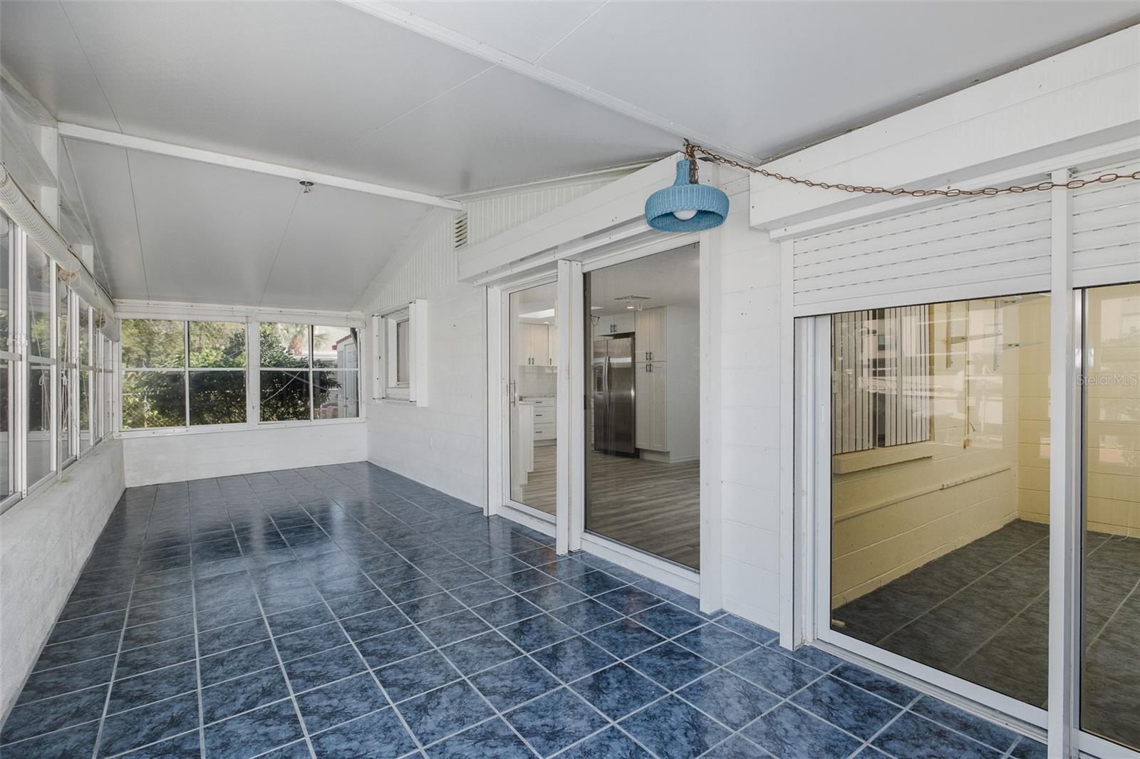 HARBOR ISLES - Residential