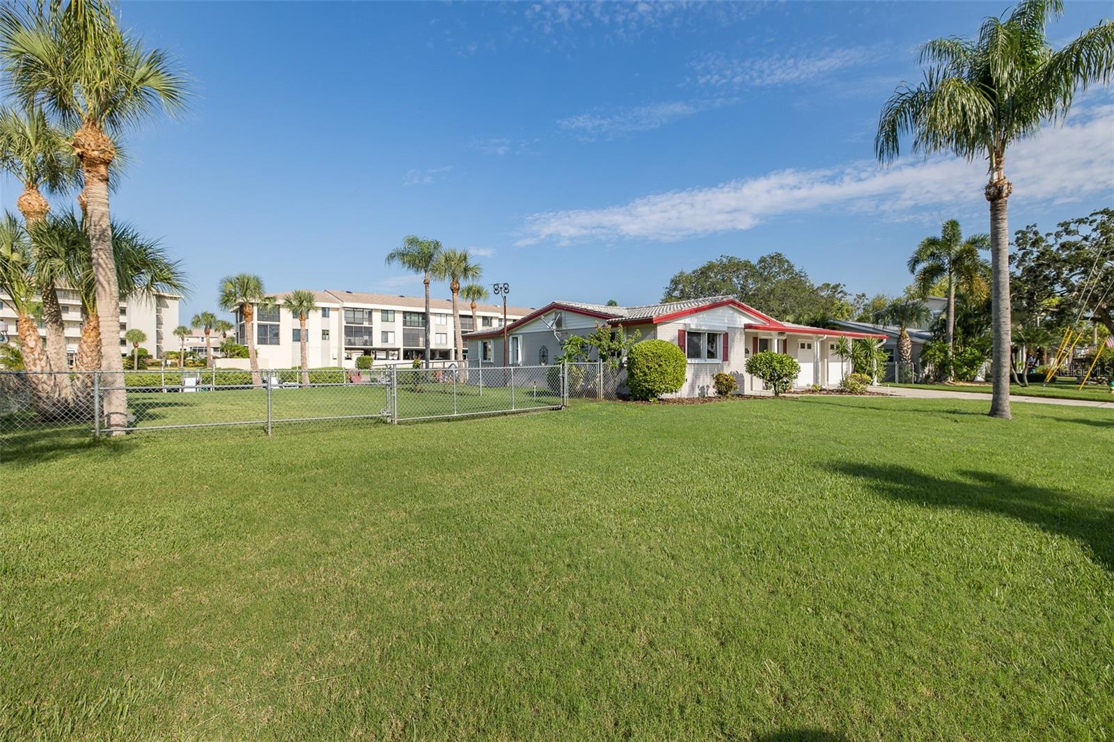 HARBOR ISLES - Residential