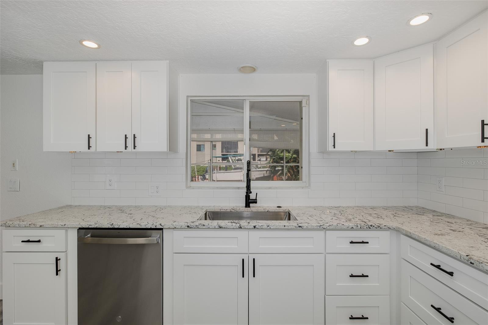 HARBOR ISLES - Residential