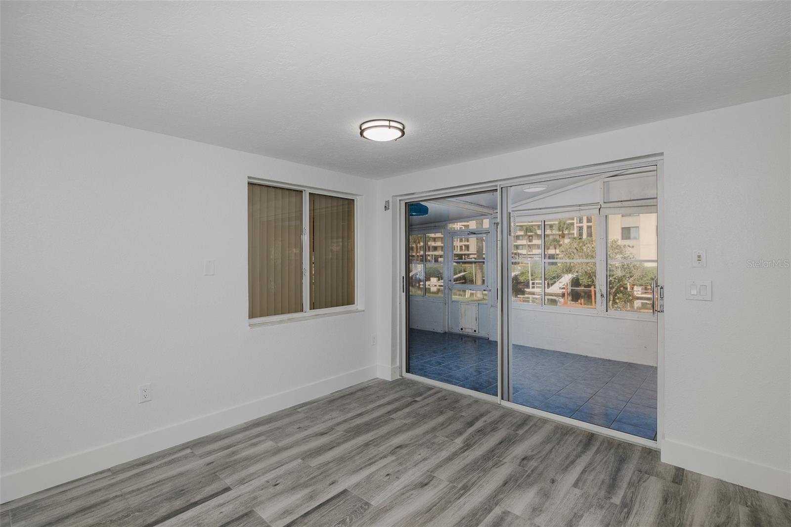 HARBOR ISLES - Residential