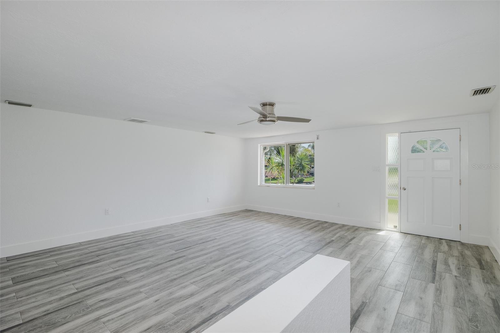 HARBOR ISLES - Residential