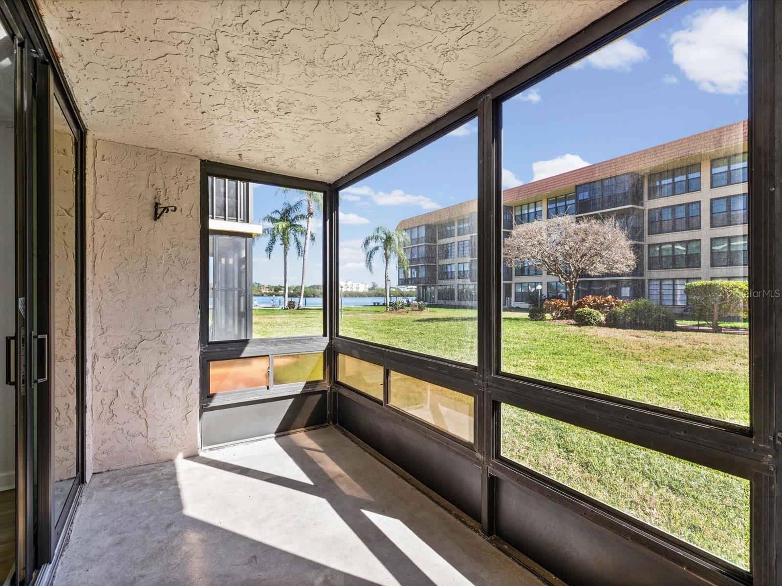 BAY MARINER THE CONDO - Residential