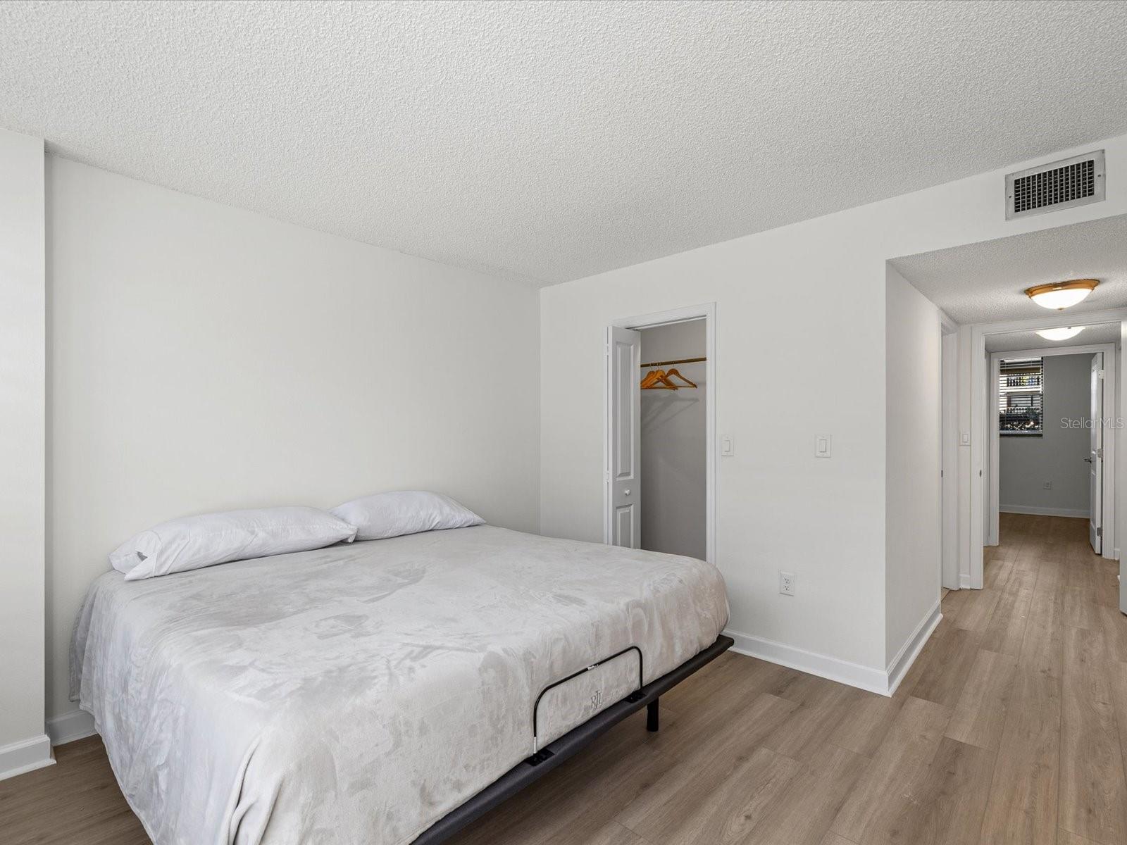 BAY MARINER THE CONDO - Residential