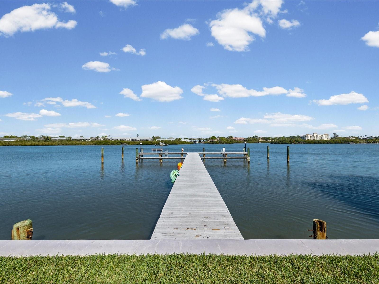 BAY MARINER THE CONDO - Residential