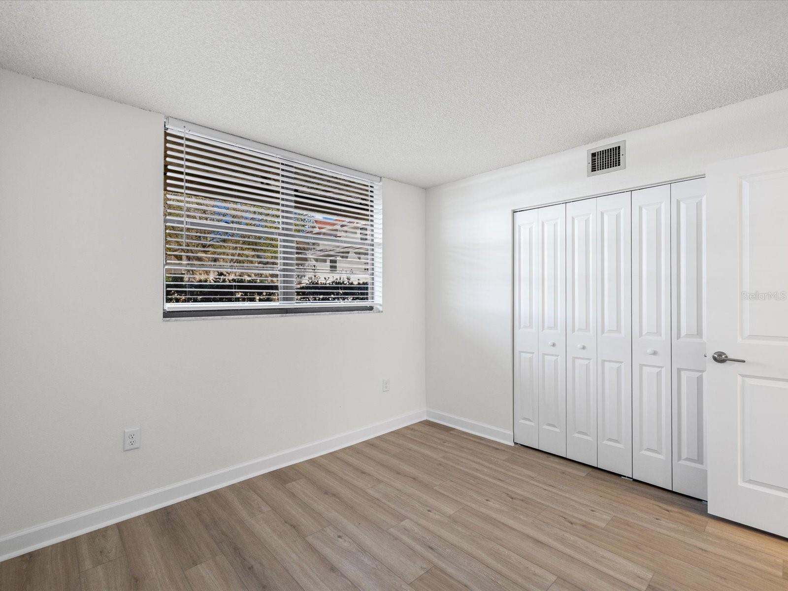 BAY MARINER THE CONDO - Residential