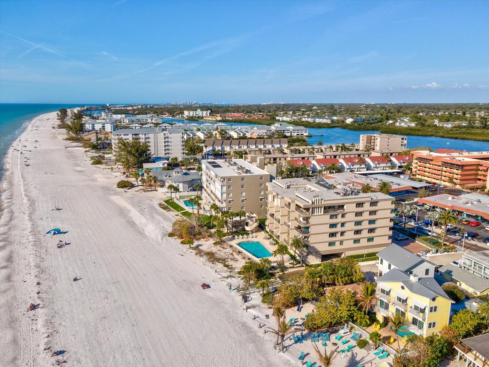 BAY MARINER THE CONDO - Residential