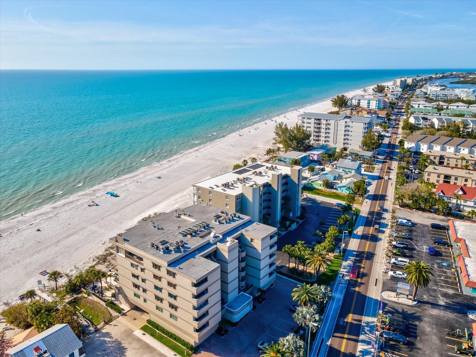 BAY MARINER THE CONDO - Residential