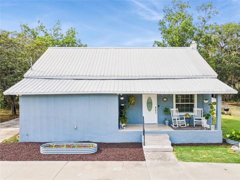 Photo of 945 Gordon Avenue, Bartow, FL 33830 (MLS # O6417477)