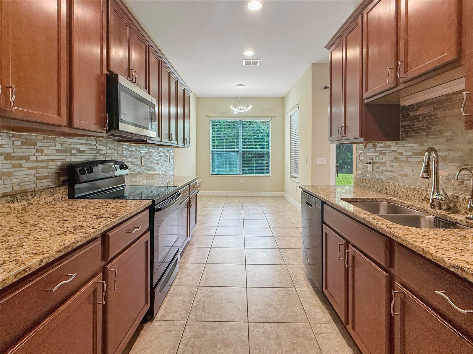 CYPRESS RESERVE VILLAS - Residential Lease