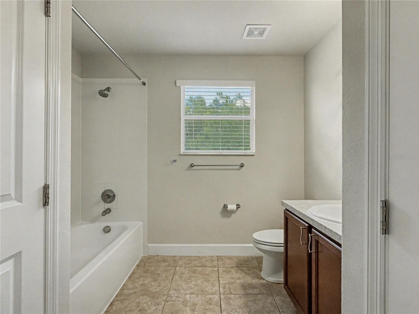 CYPRESS RESERVE VILLAS - Residential Lease