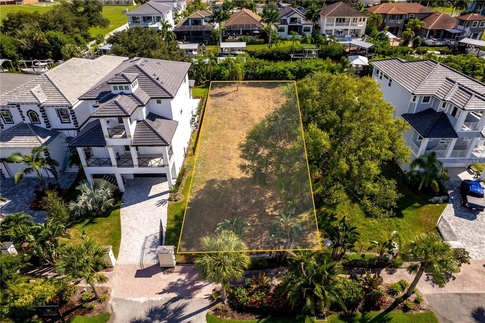 VENETO SHORES - Land