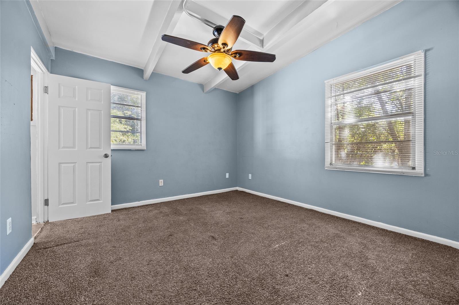 HIGHLAND COURT MANOR - Residential