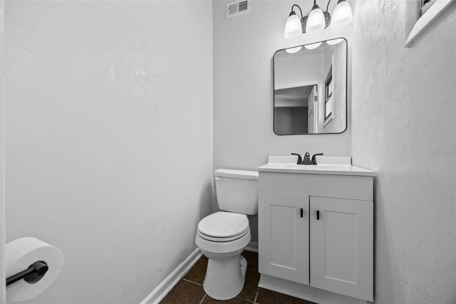 HIGHLAND COURT MANOR - Residential