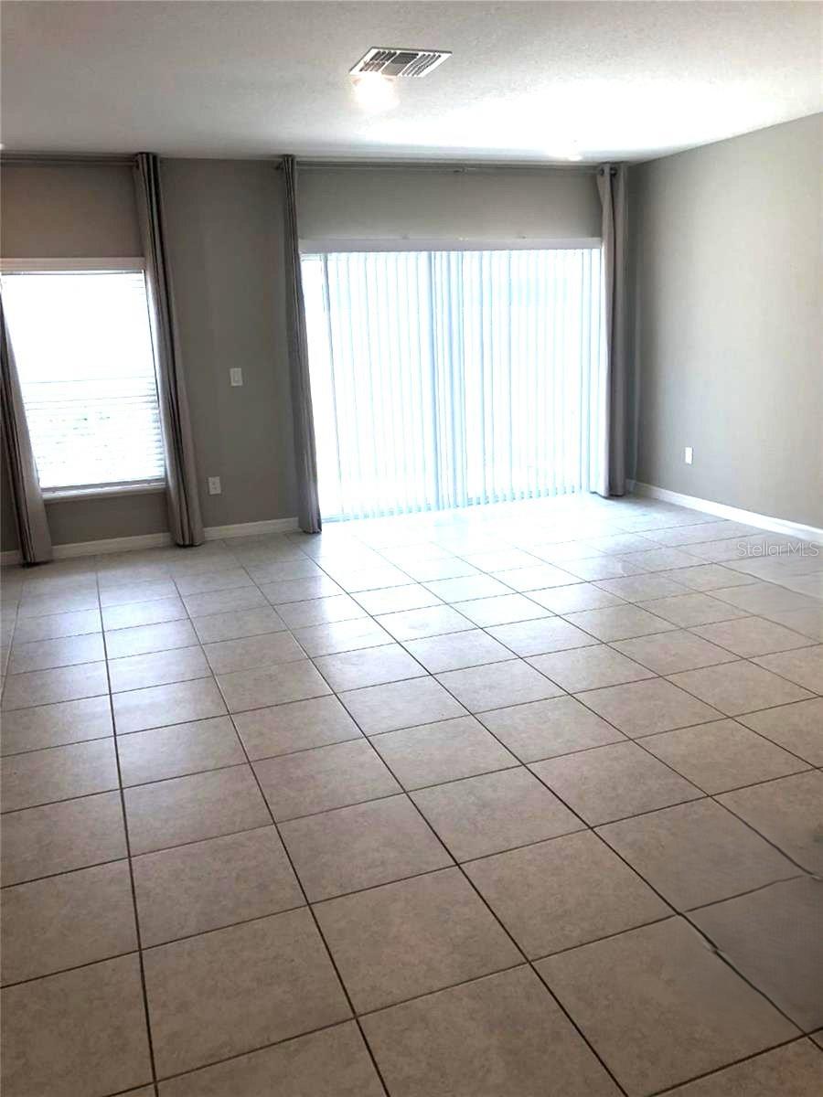 CP & WILLIAMS TWNHMS - Residential Lease