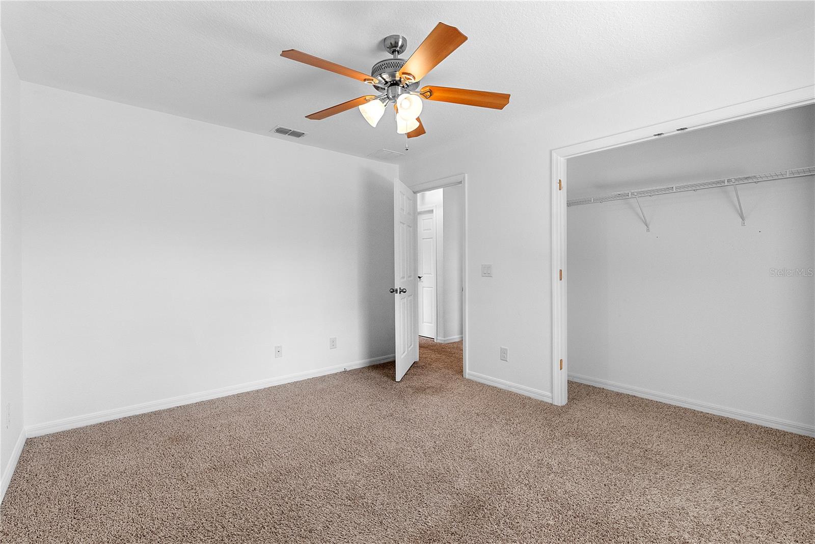BARRINGTON ESTATES - Residential