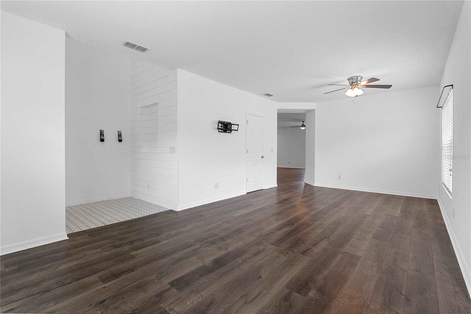 BARRINGTON ESTATES - Residential
