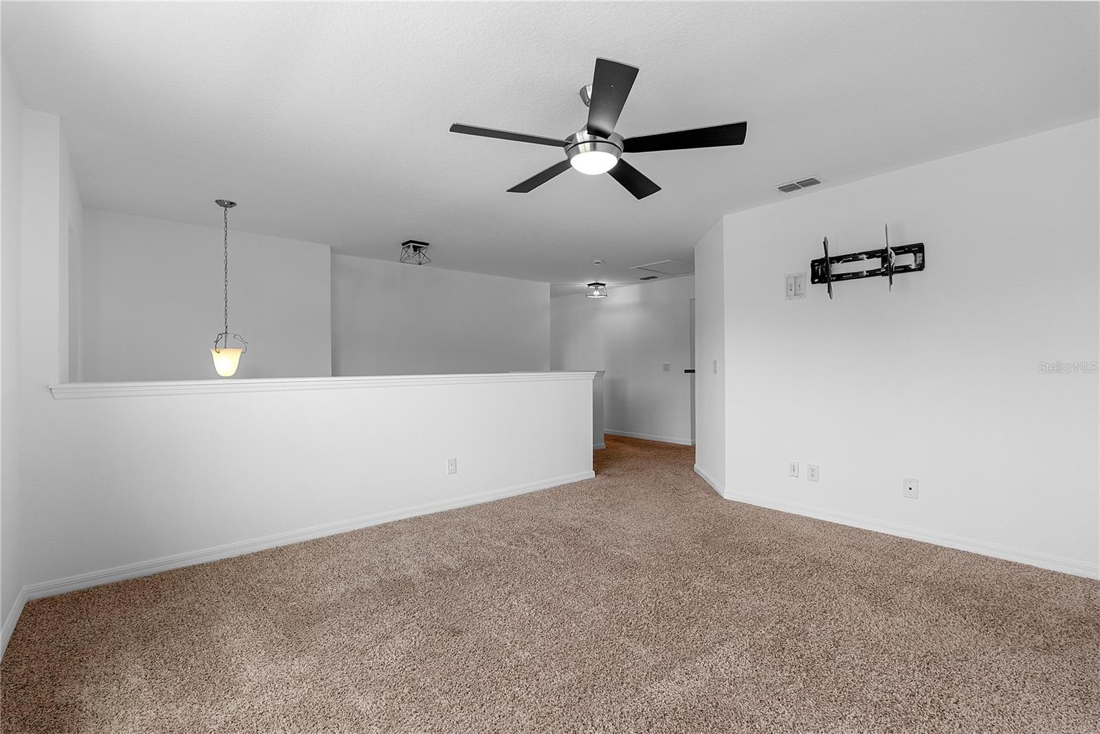 BARRINGTON ESTATES - Residential
