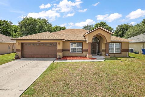 A home in GROVELAND