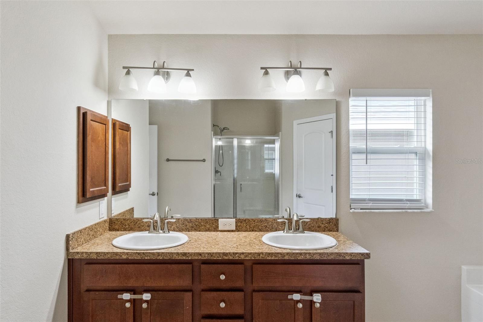 NORTHRIDGE ESTATES - Residential