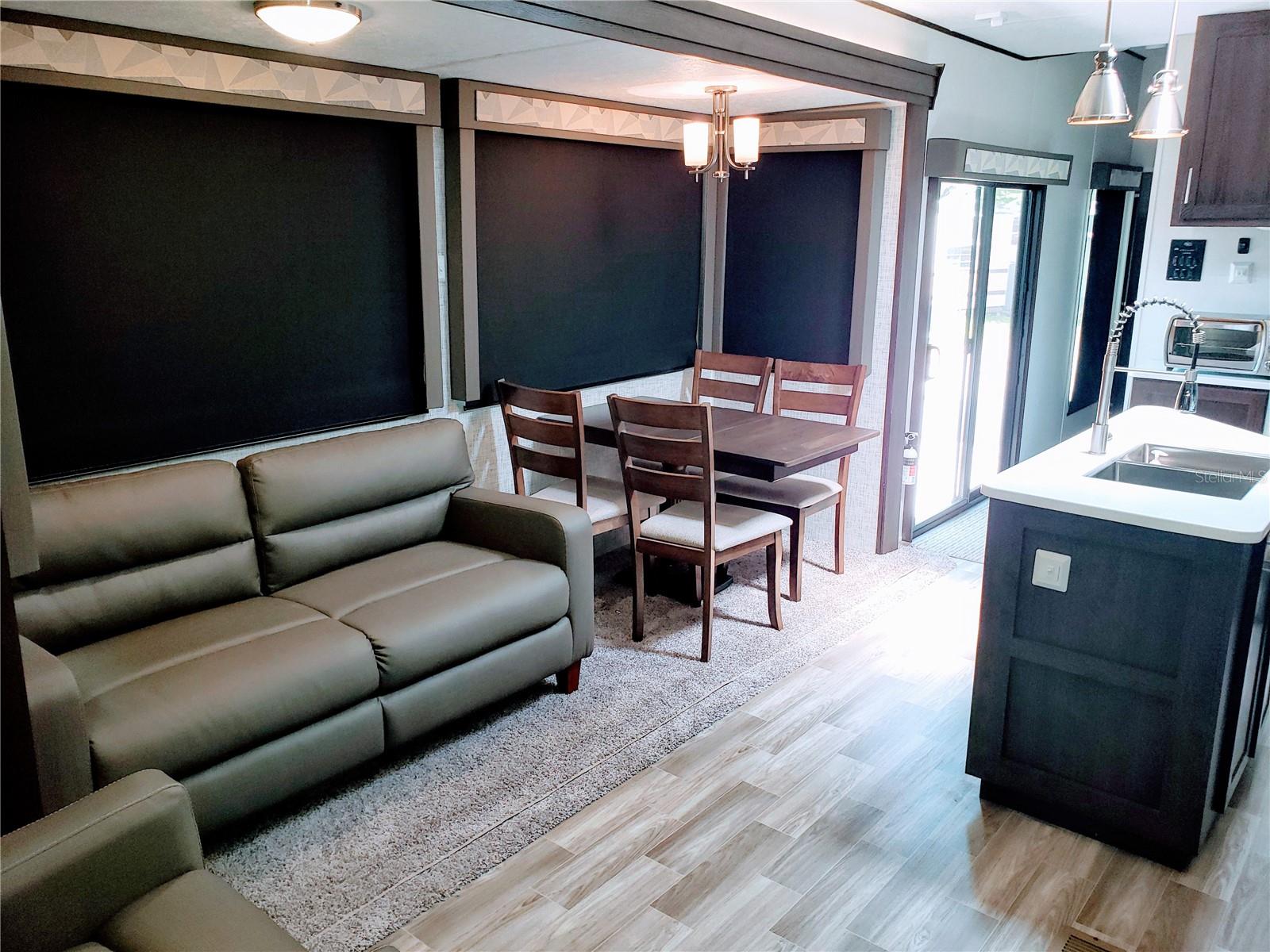 YOGI BEAR JELLYSTONE PARK CONDO - Residential