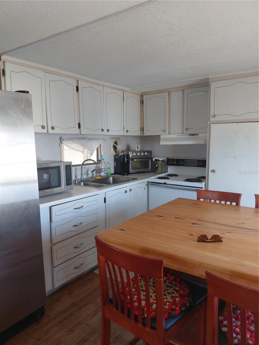 PARKRIDGE MOBILE MANOR UNREC - Residential