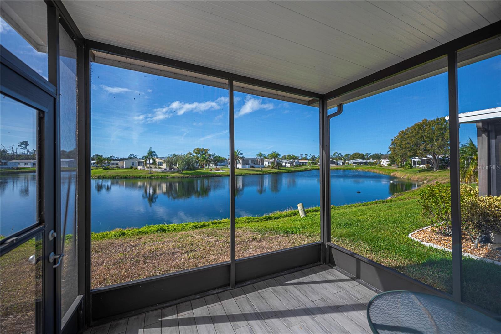 TANGERINE WOODS - Residential