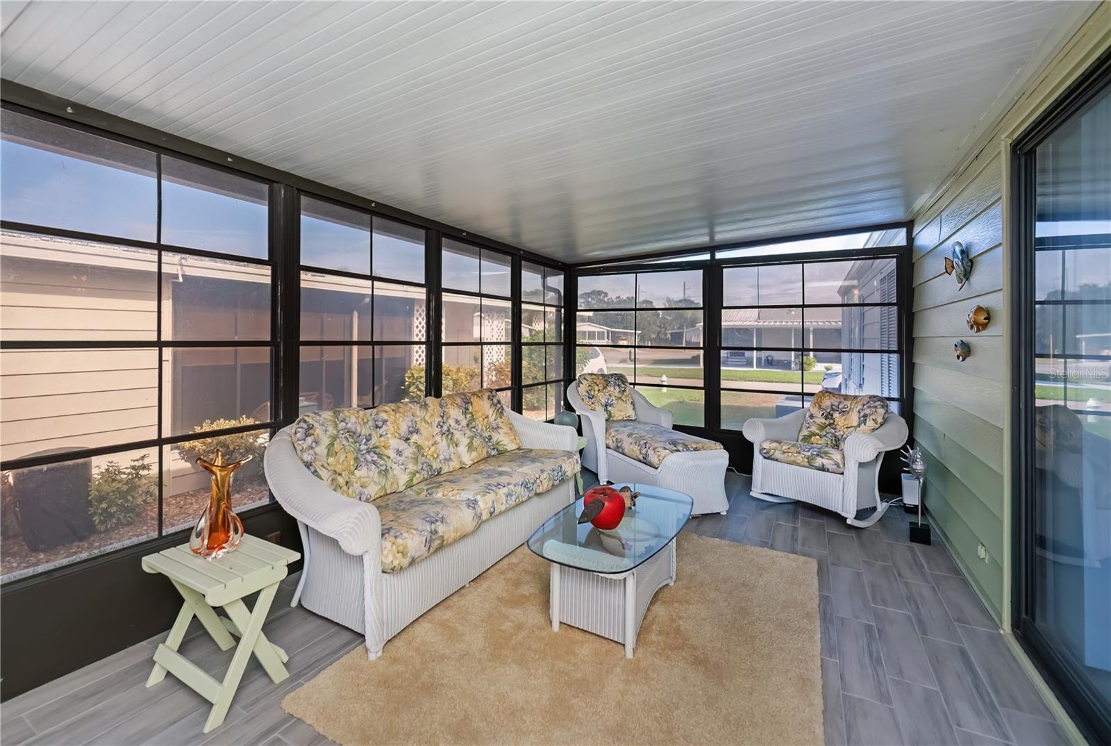 TANGERINE WOODS - Residential