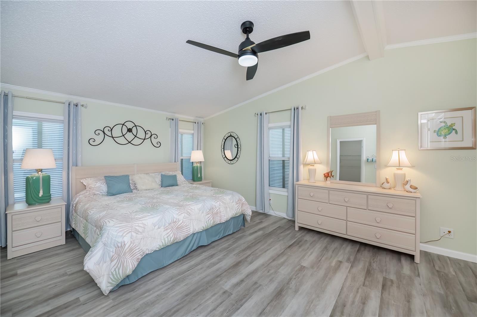 TANGERINE WOODS - Residential