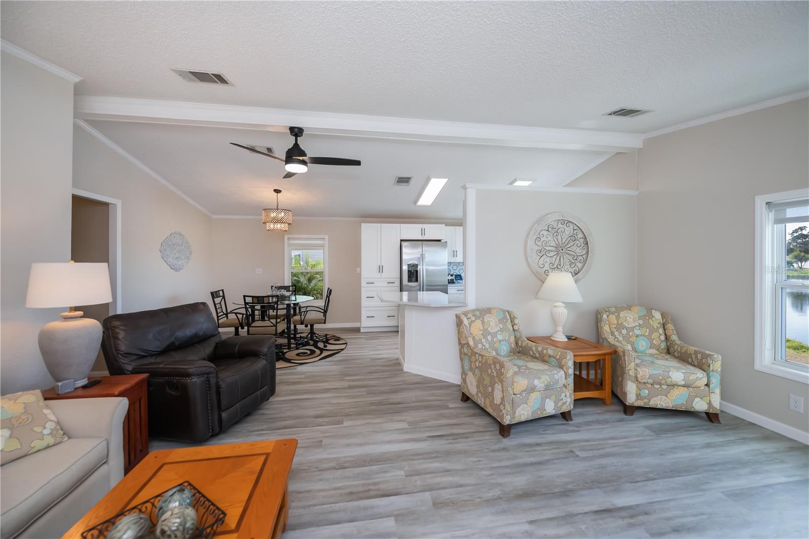 TANGERINE WOODS - Residential