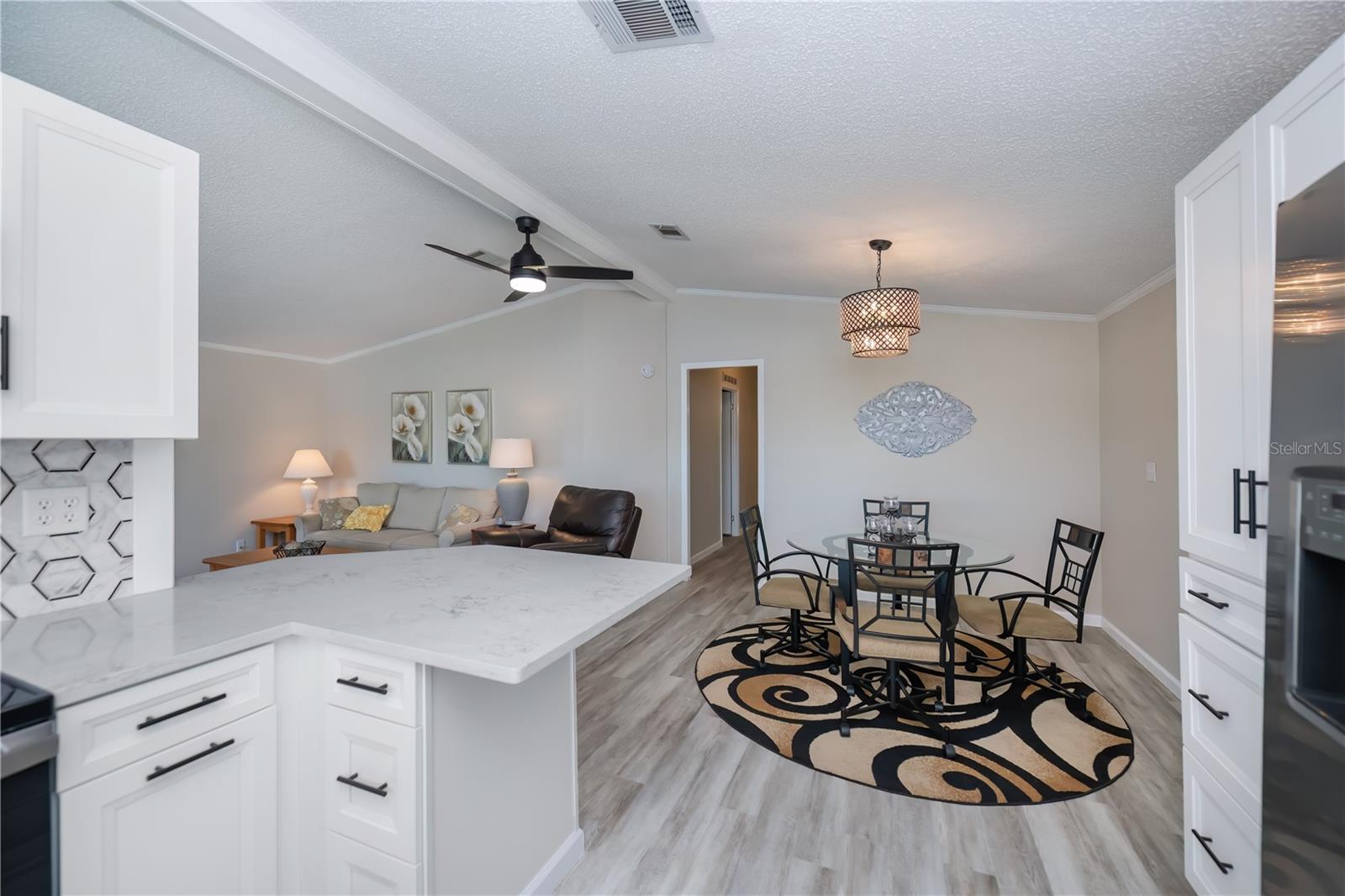 TANGERINE WOODS - Residential