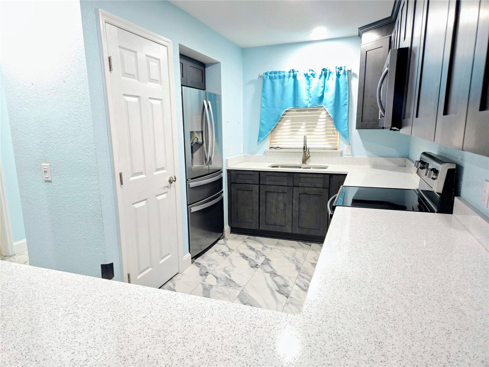 ST ANDREWS AT IMPERIALAKES CONDO - Residential Lease