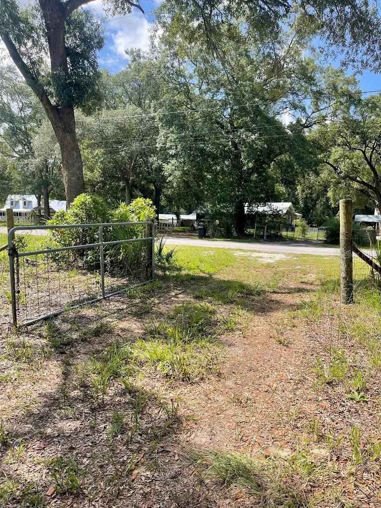 Photo of 7181 NW 167th Place, Trenton, FL 32693 (MLS # GC541295)