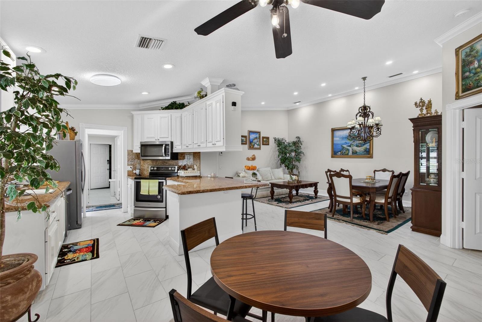 GARDEN OAKS SOUTH - Residential