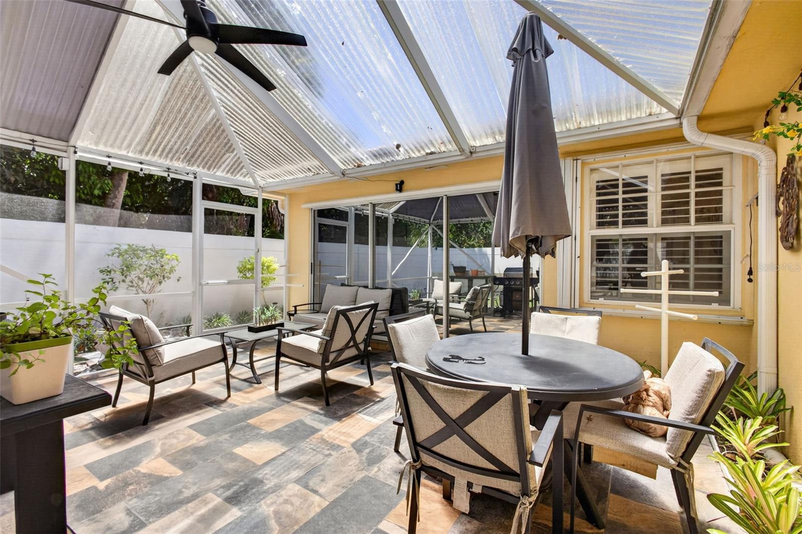 GARDEN OAKS SOUTH - Residential