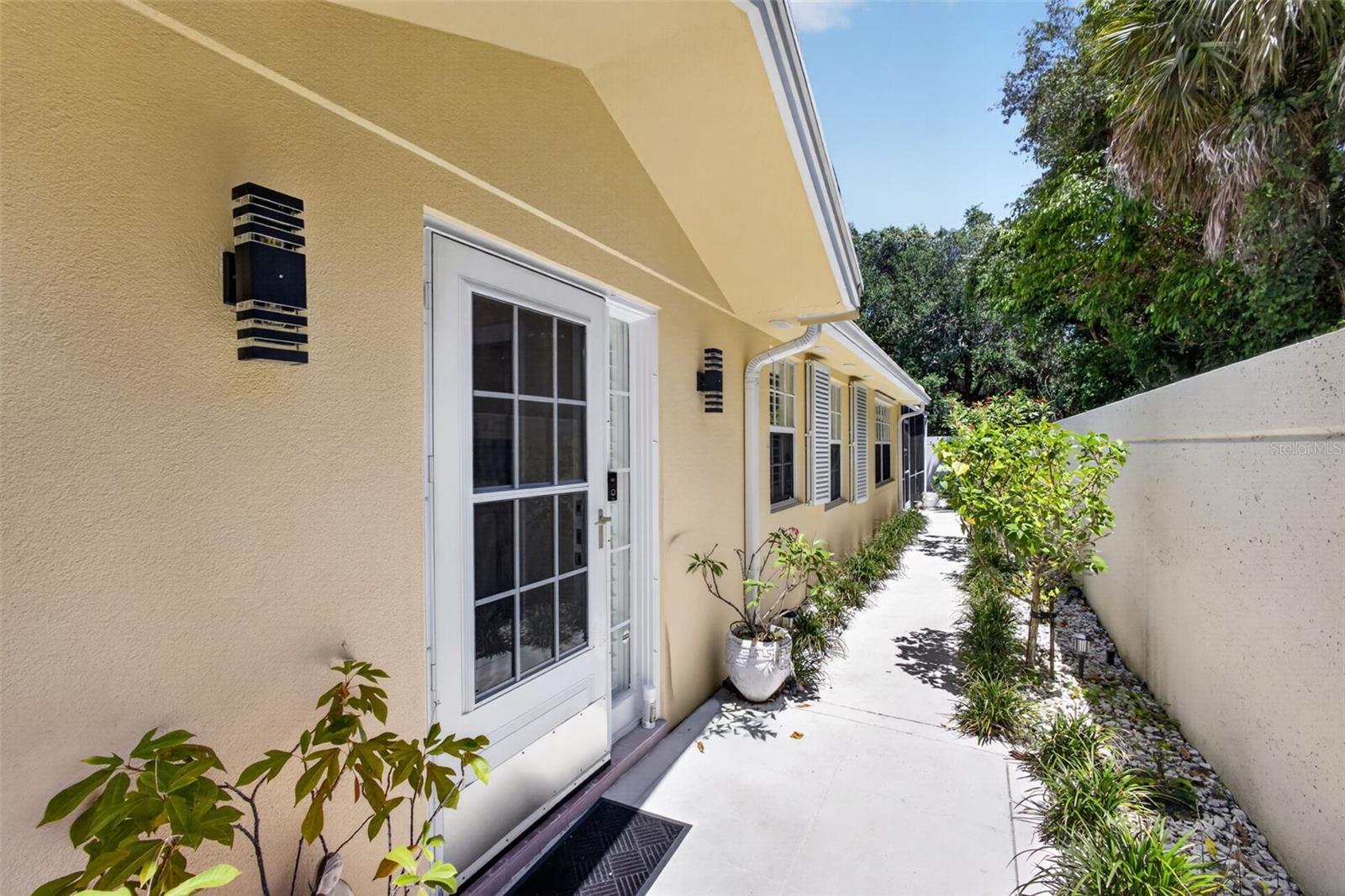 GARDEN OAKS SOUTH - Residential