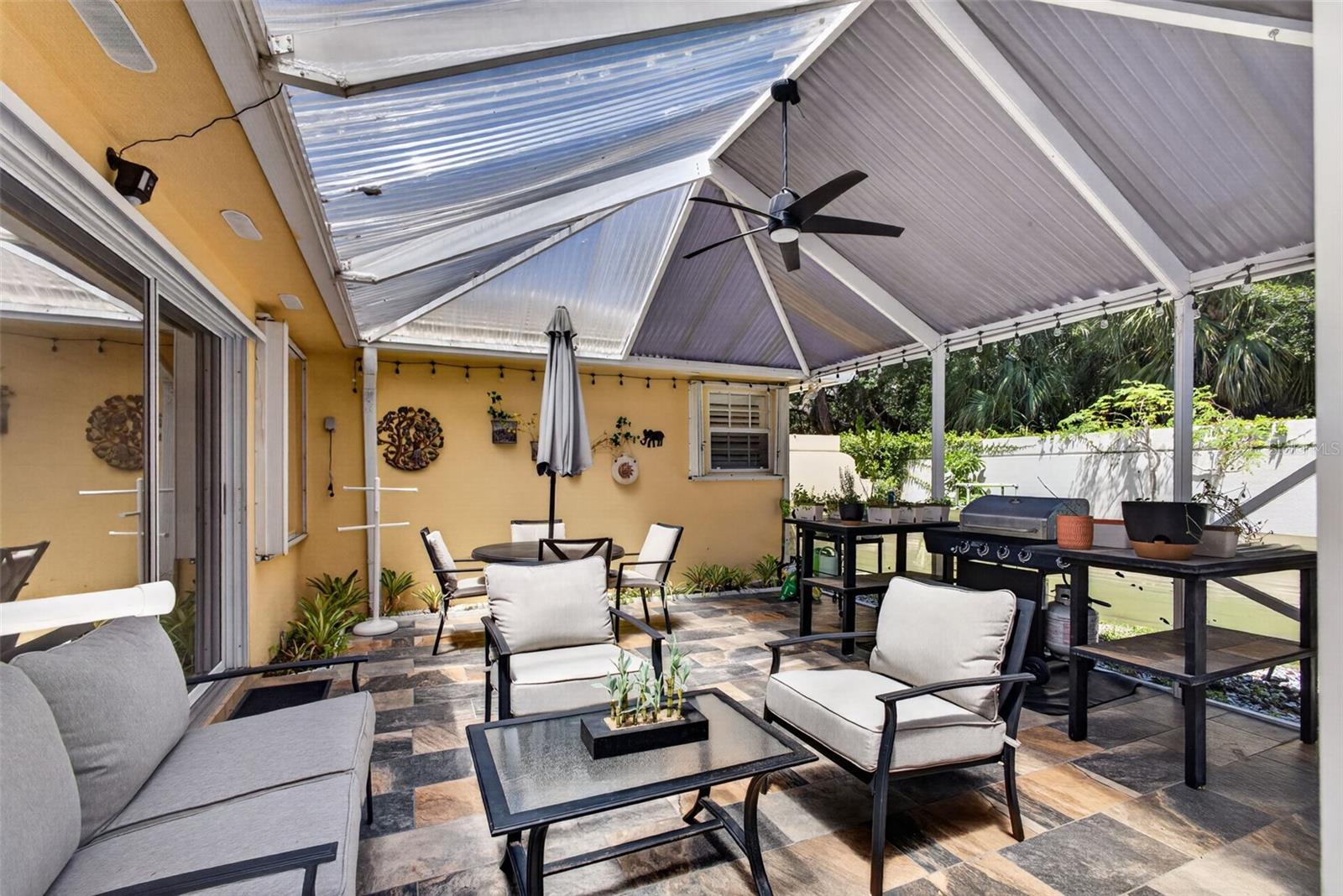 GARDEN OAKS SOUTH - Residential