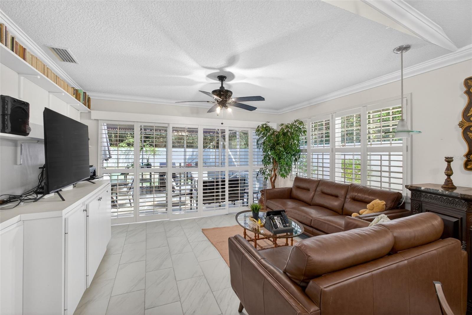 GARDEN OAKS SOUTH - Residential