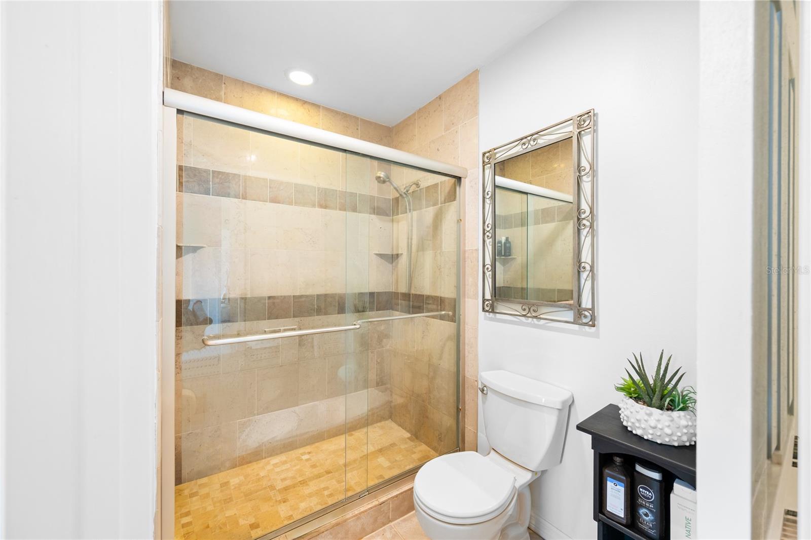 SANLANDO SPRINGS - Residential