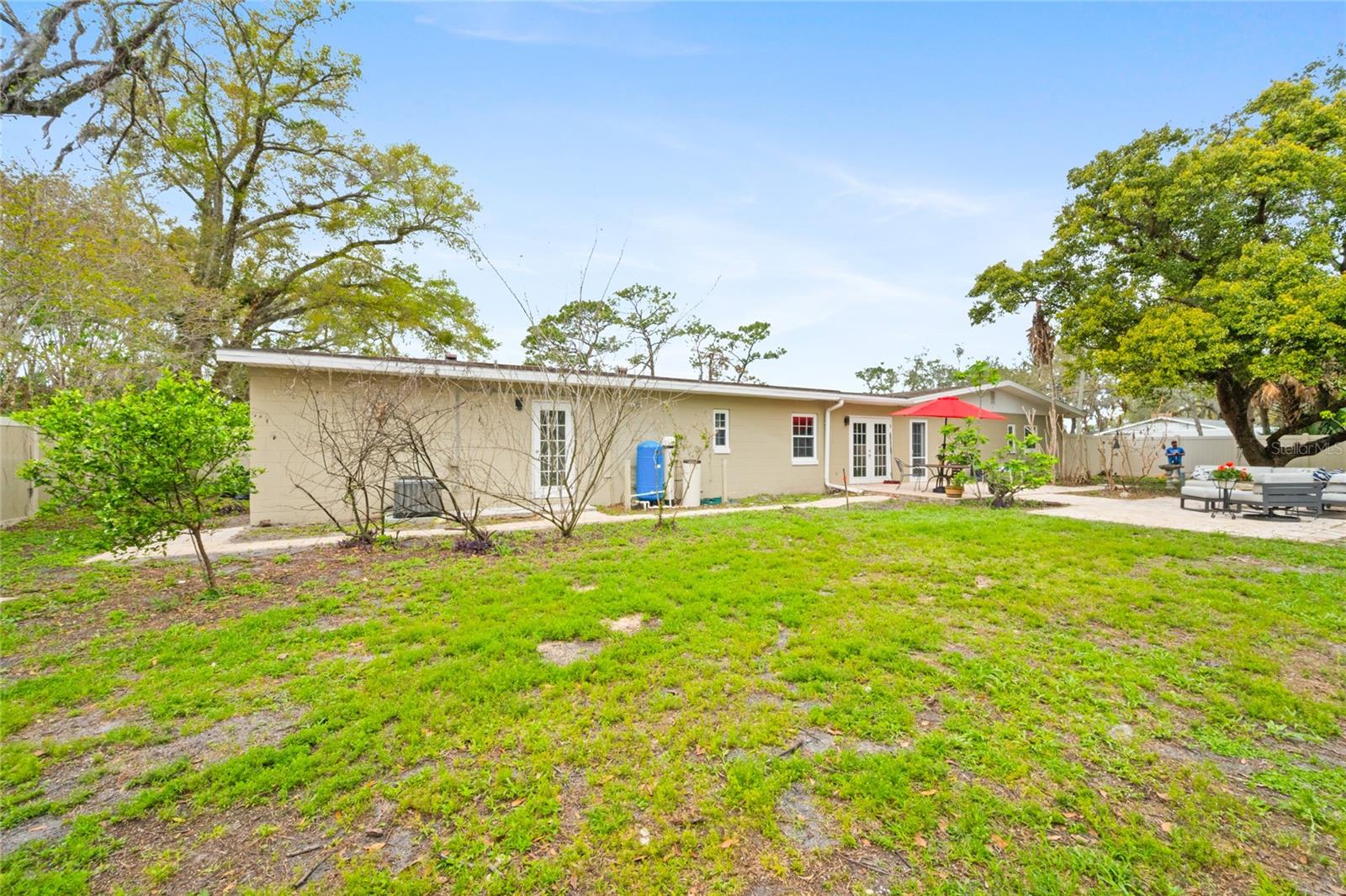 SANLANDO SPRINGS - Residential