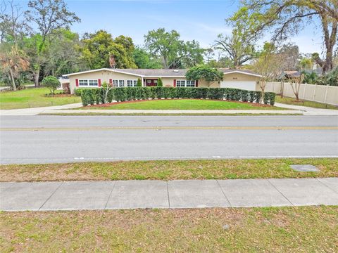 Photo of 305 Palm Springs Drive, Longwood, FL 32750 (MLS # O6392490)
