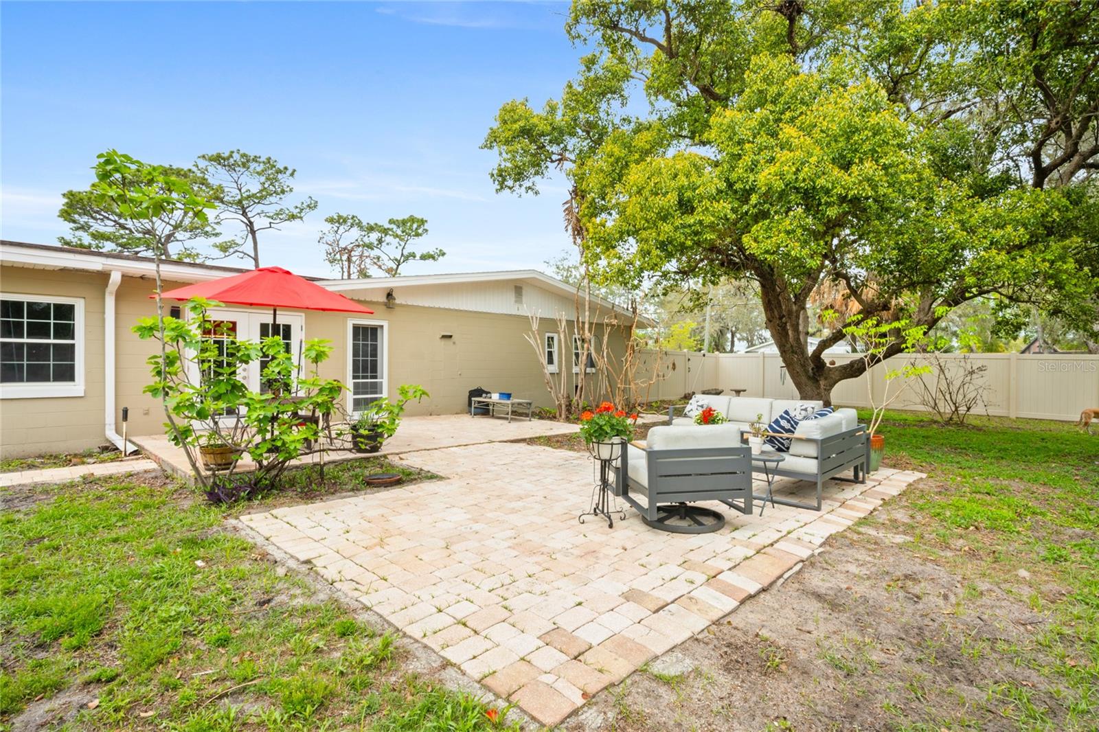 SANLANDO SPRINGS - Residential