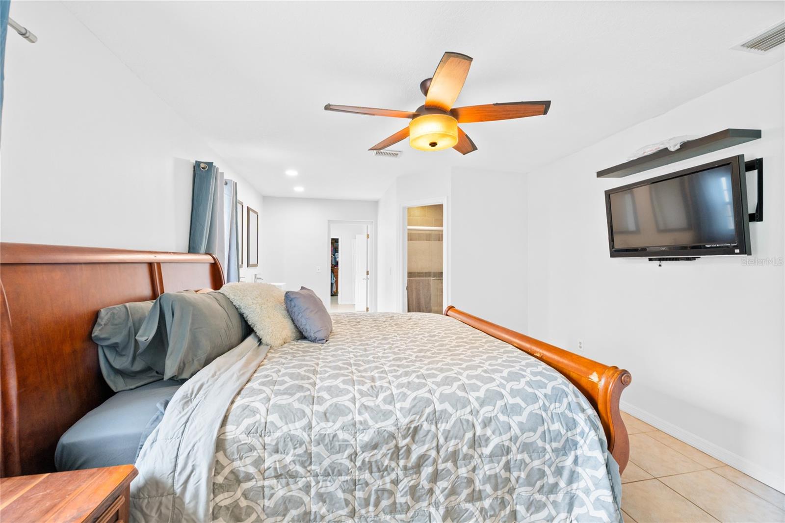 SANLANDO SPRINGS - Residential