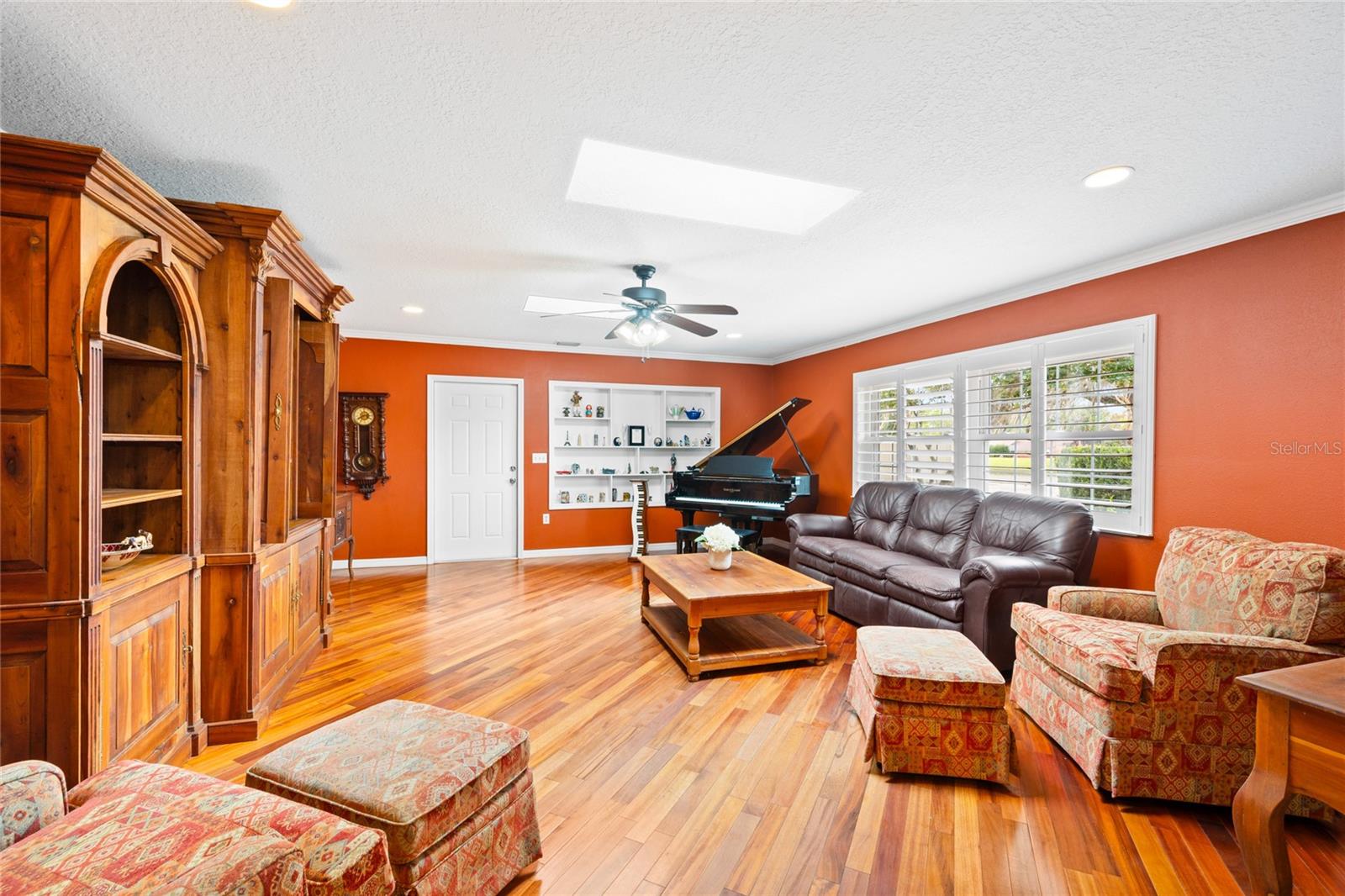 SANLANDO SPRINGS - Residential