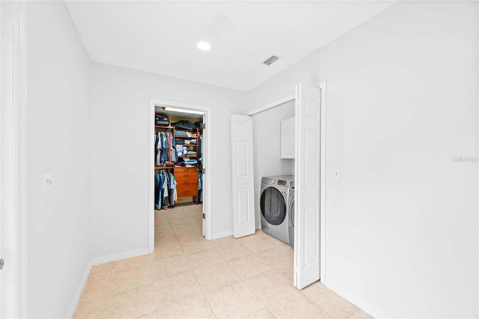 SANLANDO SPRINGS - Residential