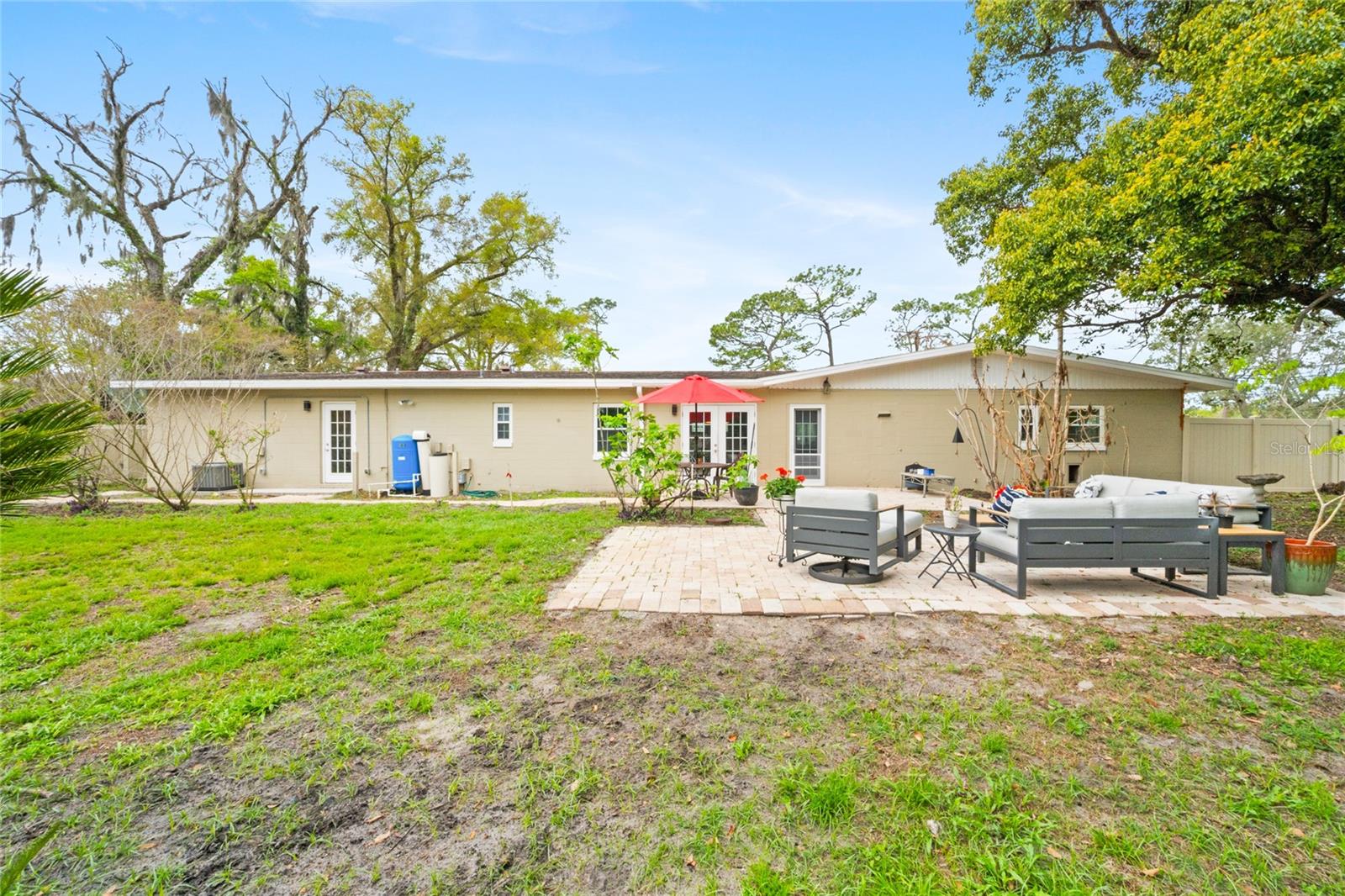 SANLANDO SPRINGS - Residential