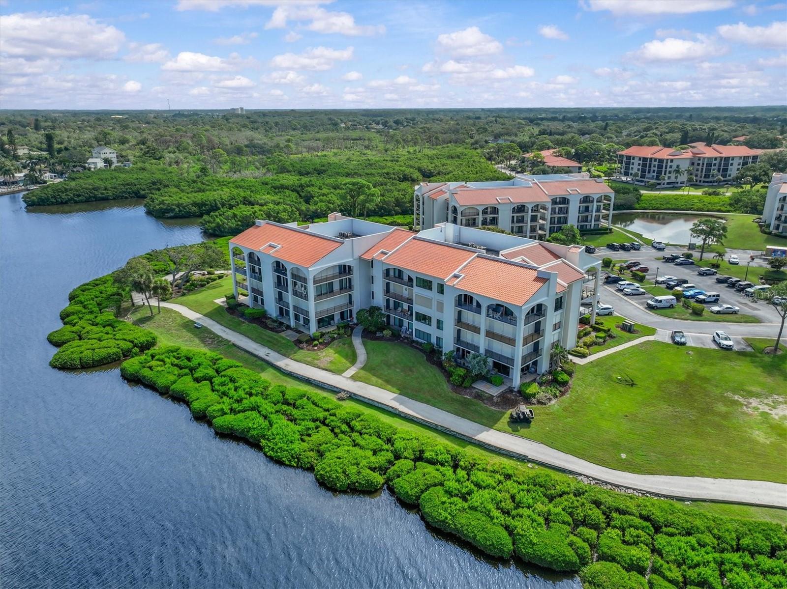 308 MARINER DRIVE 308